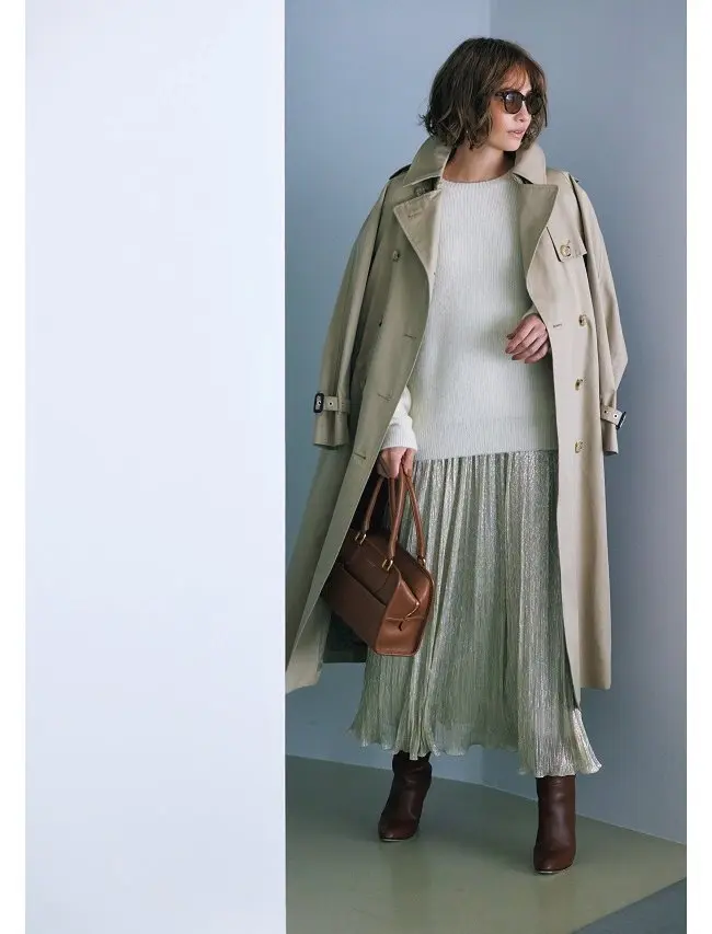 柔らかな質感が引き立つツヤと透け感の組み合わ