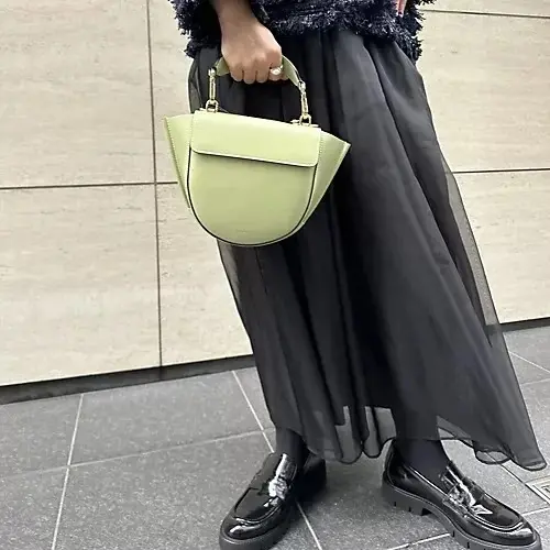 【50代 春バッグ】持った人から見違えるの画像_4