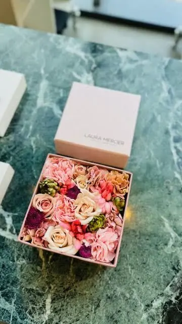 ニコライバーグマン&ローラメルシェ　フラワーワークショップ体験