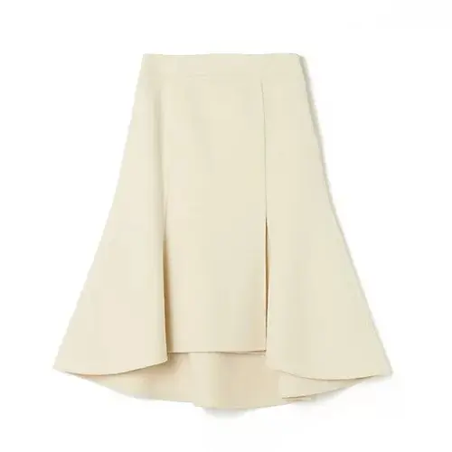 上質ワントーンスタイルを楽しもう！富岡佳の画像_3