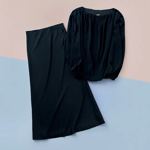 エディット アンド コー ドレスミーの サテンジョーゼットの ドレープトップス＆ロングスカート