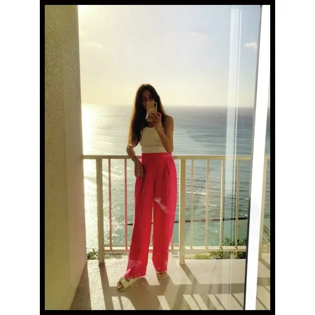 カラフルなZARAのパンツ2