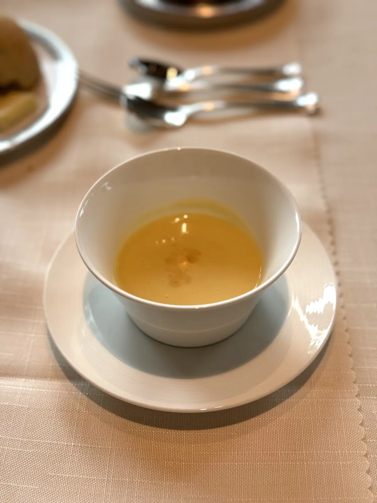 奈良旅2日目・格式高い奈良ホテルでランチの画像_11