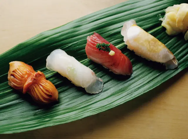 ノドグロ、ヤイトガツオ、アラ、赤貝