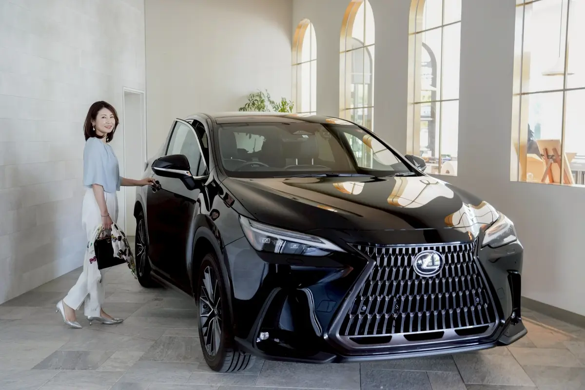 レクサスオーナーズラウンジで優雅なティーの画像_1