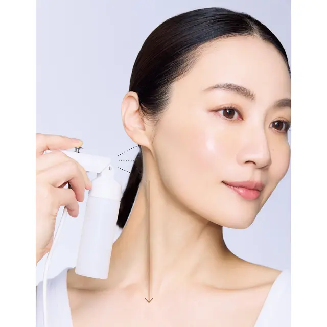 毛穴を重みで引き下げる むくみを炭酸でリセット