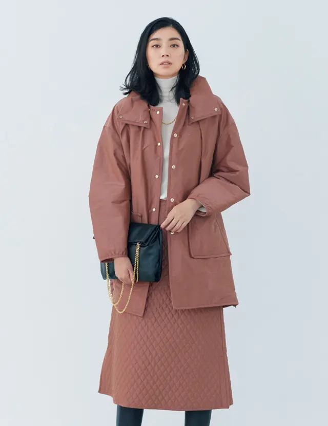 ドゥロワーのコートのホワイトコーデのゆうき