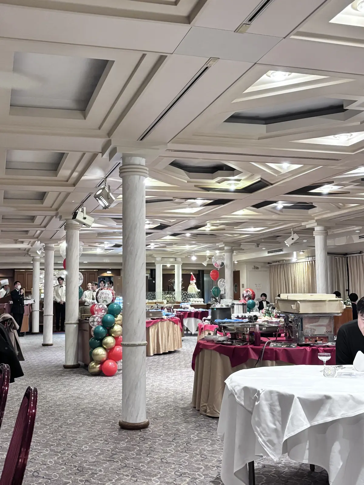 ビュッフェ会場