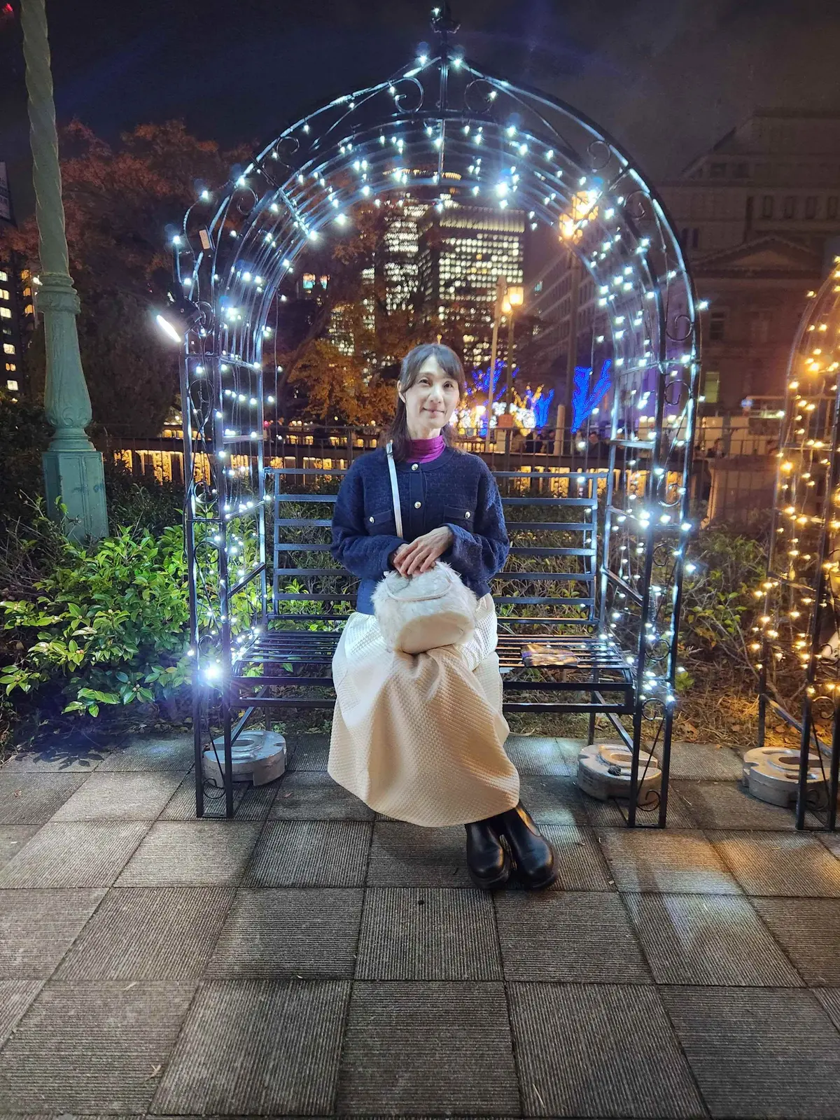 順番待ちして座りました。絶対座りたくなる椅子です・・・！