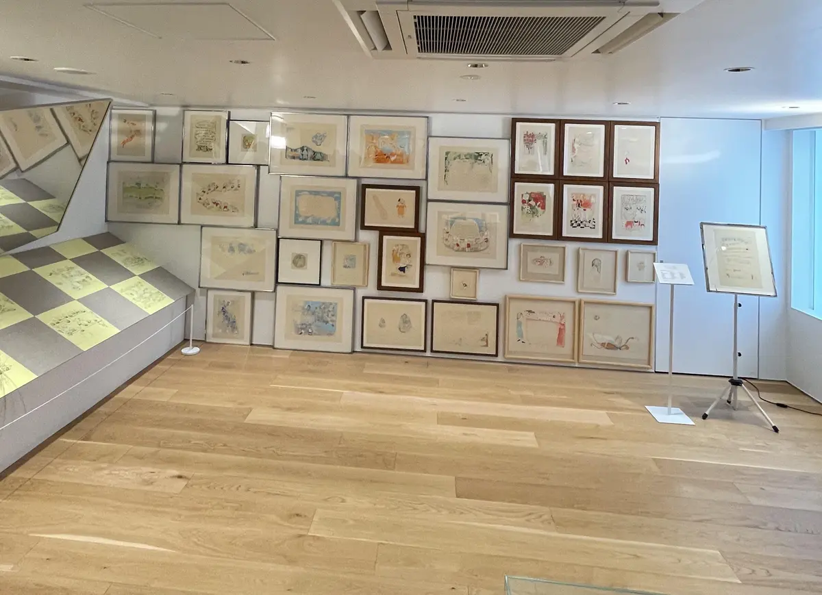 制作道具、早稲田、館内、早稲田大学、早稲田大学 国際文学館、村上春樹ライブラリー、銅版画作家、山本容子、作品展、山本容子版画展、不思議な国のアリス