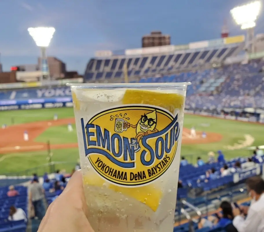 オリジナルの可愛いカップ。