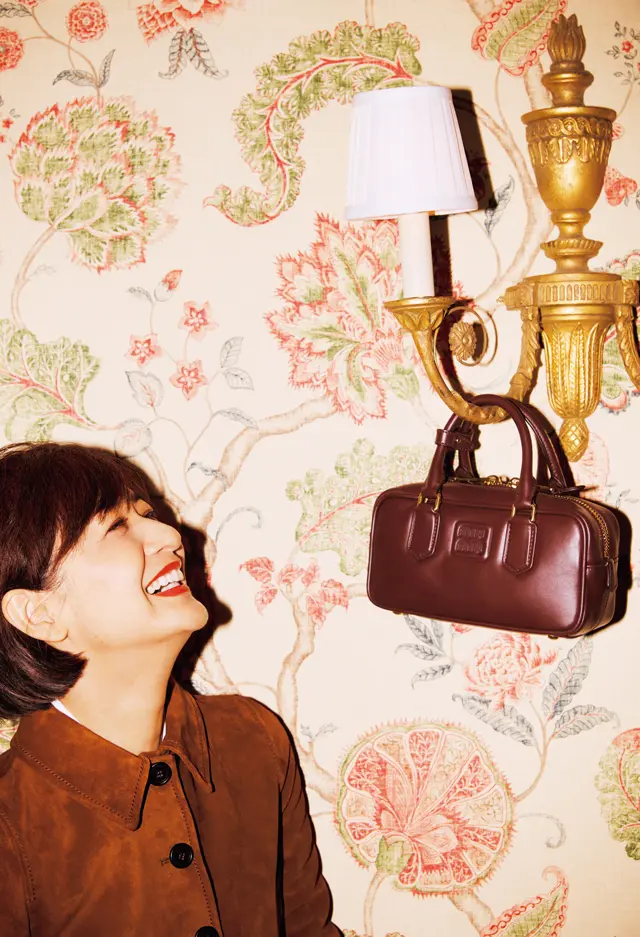 ミュウミュウのブラウン