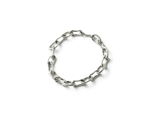 ブレスレット￥59,400（ソフィー ブハイ）／エスケーパーズオンライン