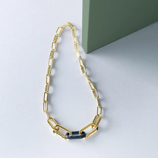 ラリックのチェーンネックレス 「アンプラント アニマル」