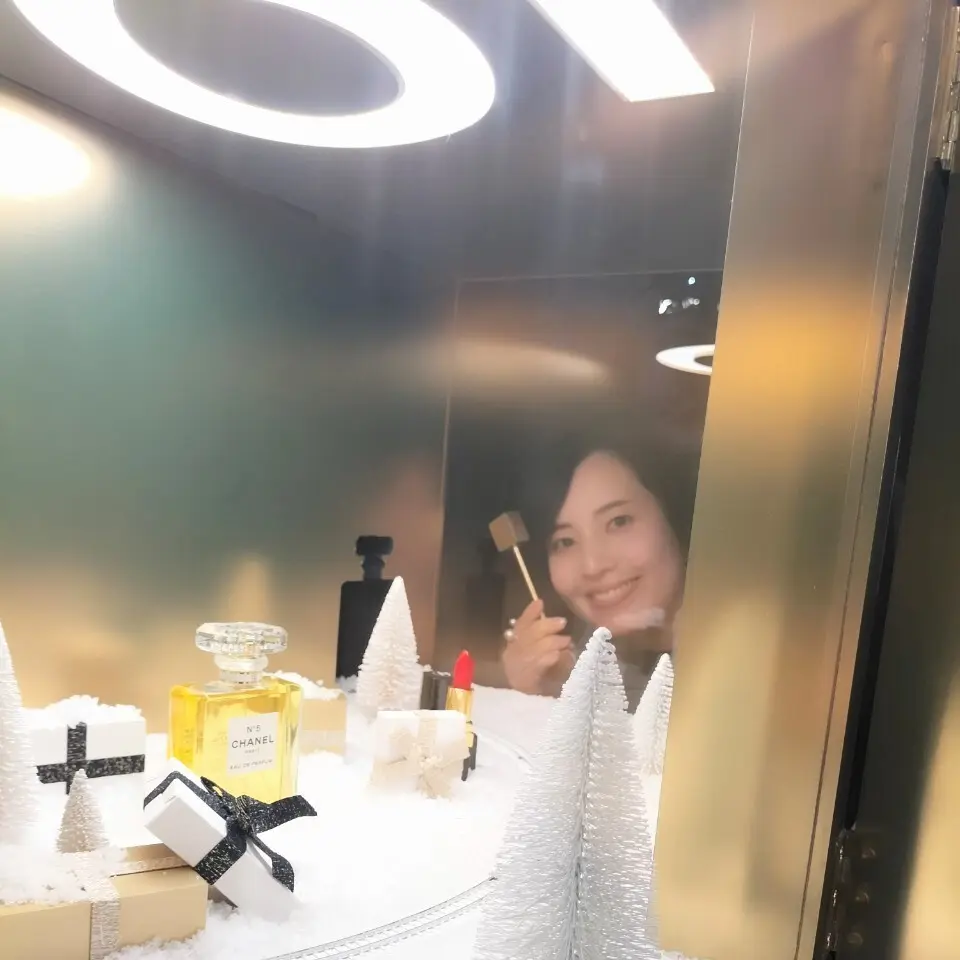 CHANEL WONDERLAND、シャネルワンダーランド、シャネルホリデー2023、神宮前、ポップアップ、40代ファッション、ZARA、ザラ