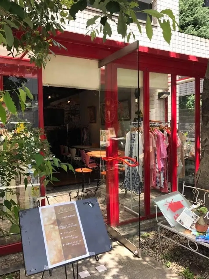 イベント、撮影会、撮影会イベント、カフェ・アマルフィー、ポートレート、ポートレート撮影会、入り口、イベント会場、カフェ、レストラン、ブティック、アマルフィー、ブティックアマルフィー、一階、イベントスペース、