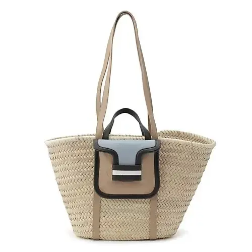 【50代 週末コーデ】夏の街に映える洗練の画像_5