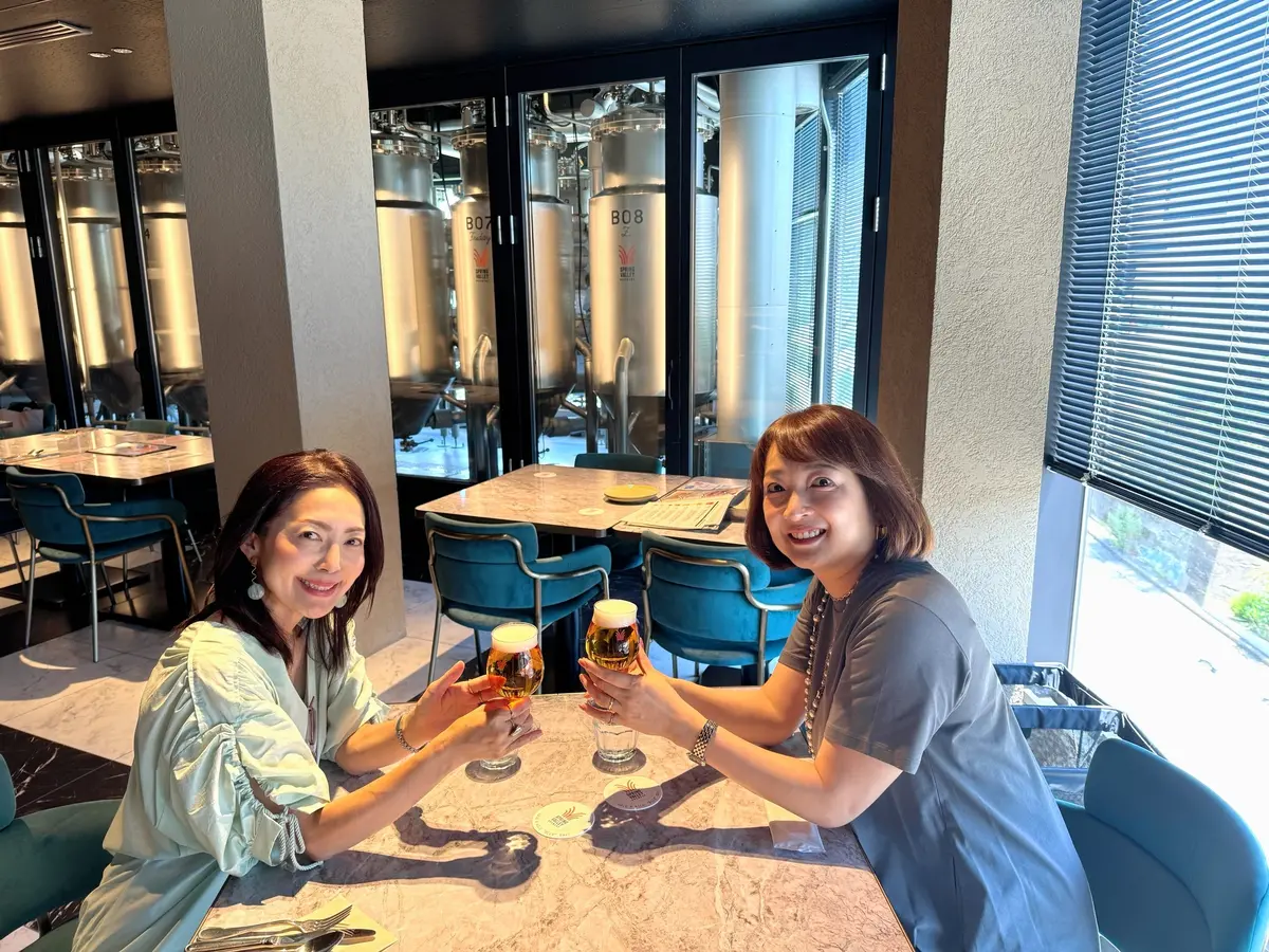 大人の休日in代官山◇アイスグリーンのワの画像_2