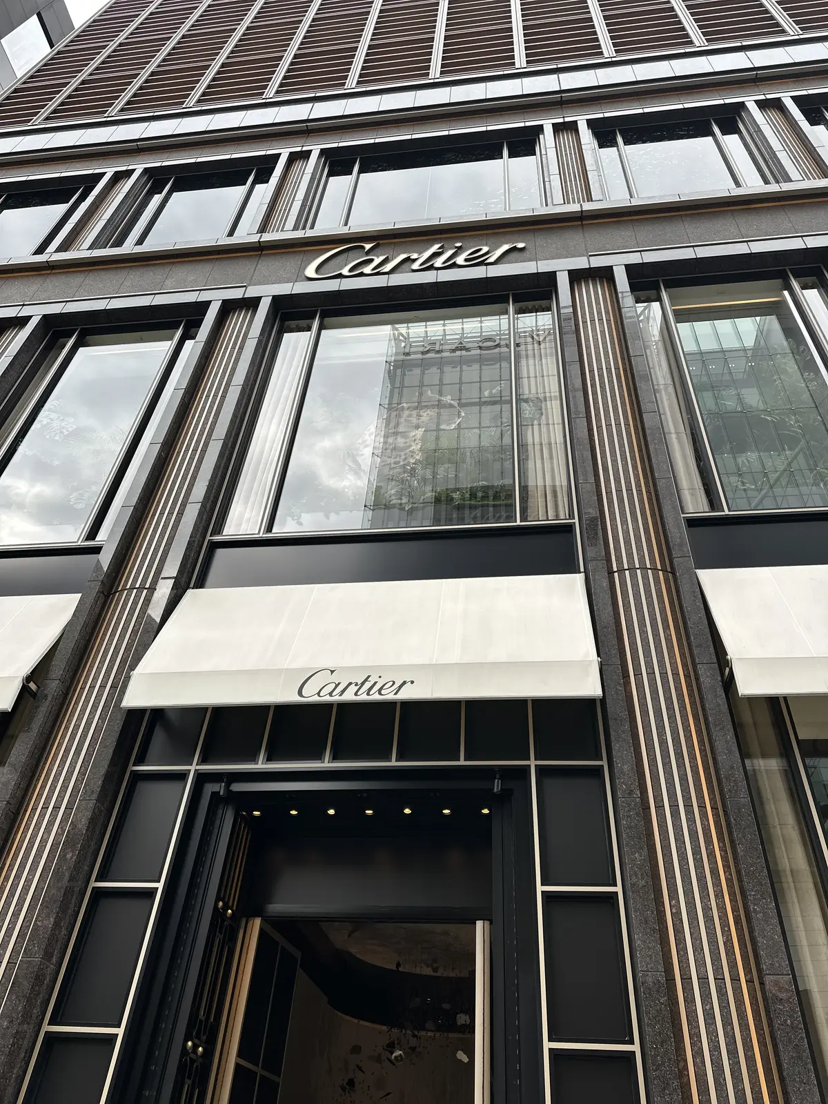 Cartier"INTO TO THE の画像_2