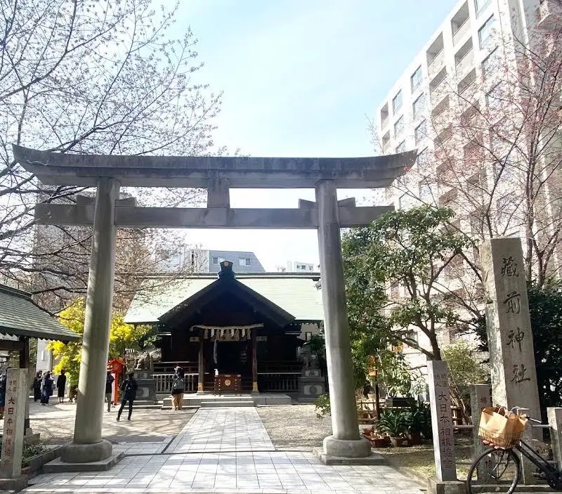 ミモザが美しい蔵前神社への画像_2