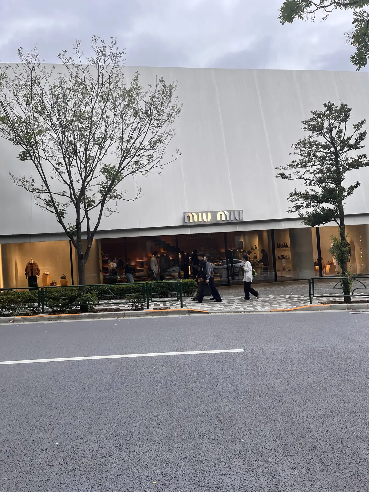 寒い季節にオススメのYSLのキャップ🍂の画像_13