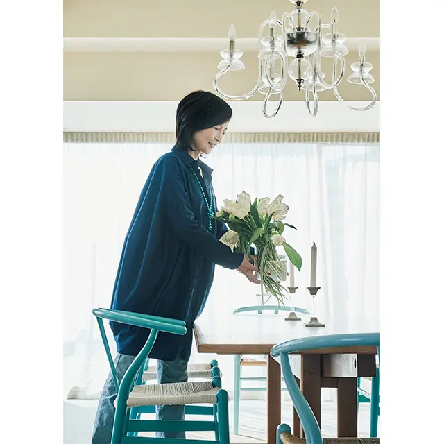 お教室開催時に大活躍の10人は座れる大きなテーブル