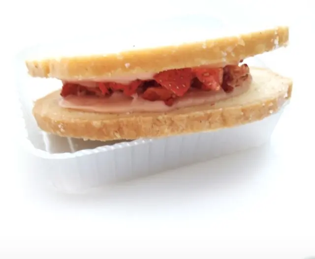 限定いちごクリームラスクと香りを楽しむシの画像_8