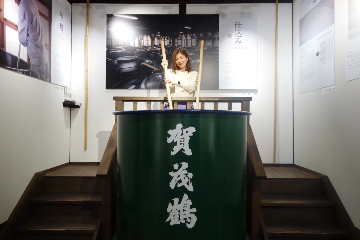 桜舞い散る春風の週末、酒都西条の蔵開きイの画像_8