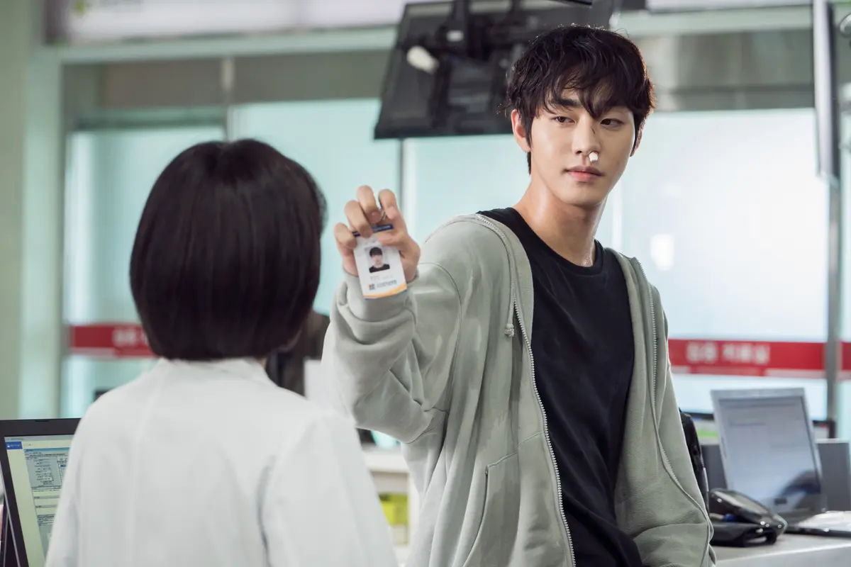 「浪漫ドクターキム・サブ2」のアン・ヒョソプ