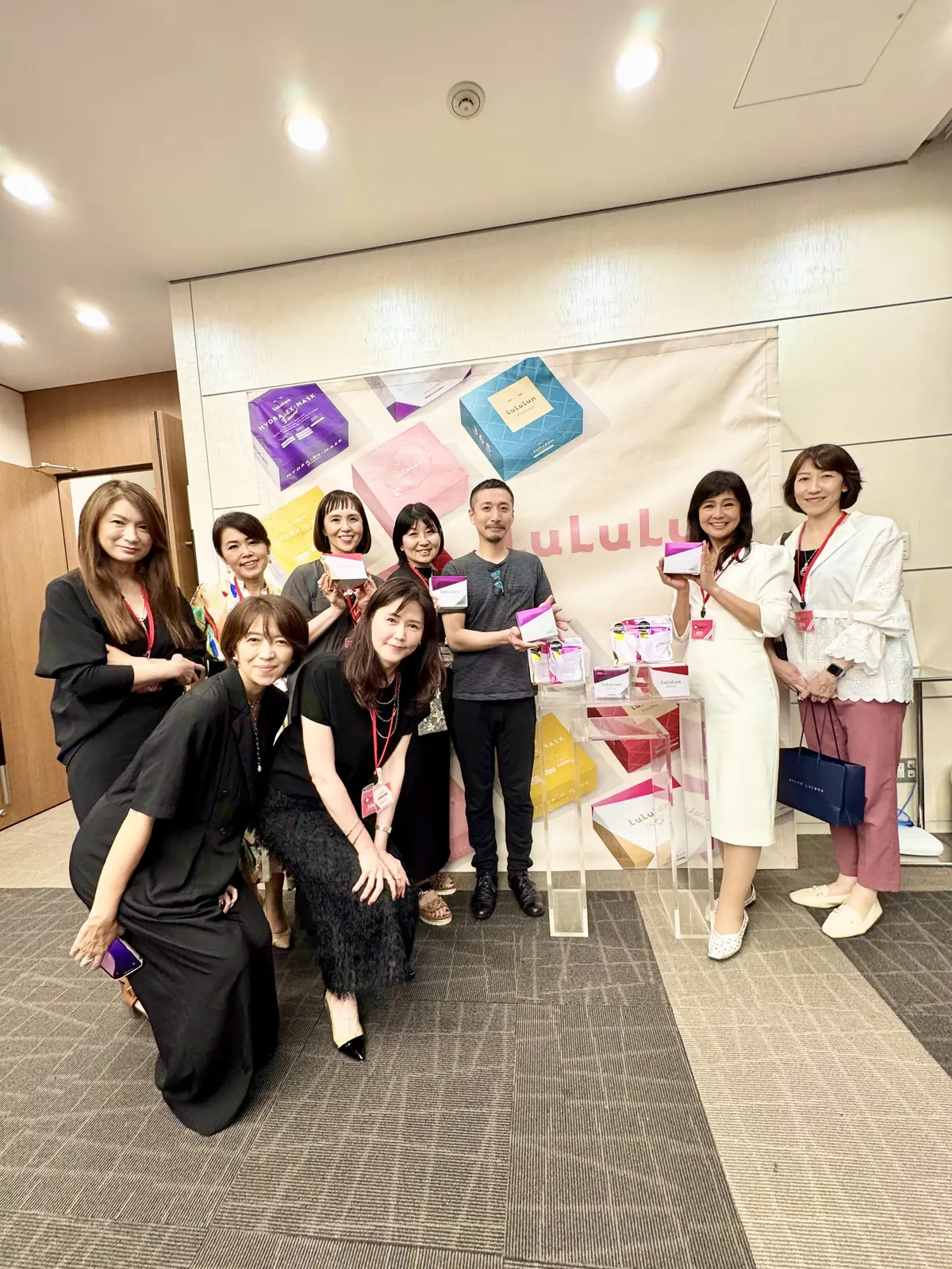 ルルルン、ルルルンマスク、マスク、パック、OVER45、OVER 45、OVER 45 MOIST、OVER45 MOIST、OVER 45 CLEAR、ルルルンOVER45 アイリスブルークリア、ルルルンOVER45 カメリアピンクモイスト、ルルルンOVER45 カメリアピンク（モイスト）、ルルルンOVER45 アイリスブルー（クリア）、Jマダム、エクラ、イベント、エクライベント、ルルルン、ルルルンパック、パック、OVER45、OVER 45、OVER 45 MOIST、OVER45 MOIST、OVER 45 CLEAR、ルルルンOVER45 アイリスブルークリア、ルルルンOVER45 カメリアピンクモイスト、ルルルンOVER45 カメリアピンク（モイスト）、ルルルンOVER45 アイリスブルー（クリア）、ルルルン、ルルルンパック、パック、OVER45、OVER 45、OVER 45 MOIST、OVER45 MOIST、OVER 45 CLEAR、ルルルンOVER45 アイリスブルークリア、ルルルンOVER45 カメリアピンクモイスト、ルルルンOVER45 カメリアピンク（モイスト）、ルルルンOVER45 アイリスブルー（クリア）、Jマダム、Jマダムメンバー、とも子、Jマダムとも子