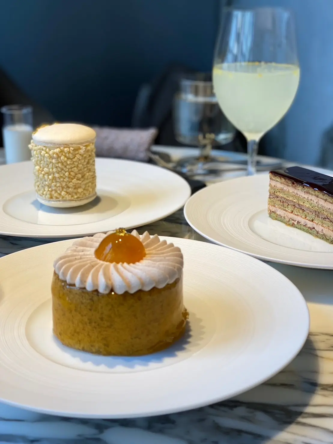 最旬カラーのイエローコーデの画像_5