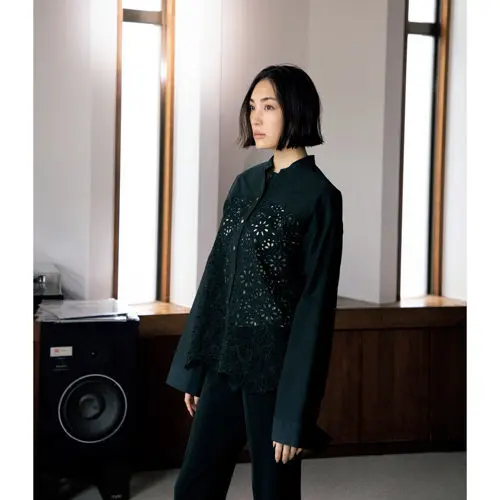 ELIN 刺繡レースブラウス