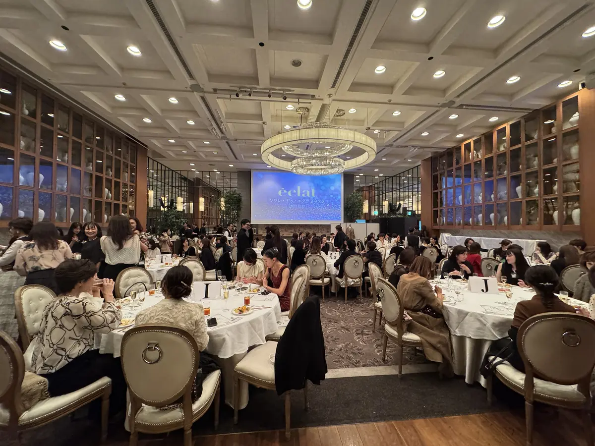 ザ ストリングス 表参道　ソワレ・ドゥ・エクラ