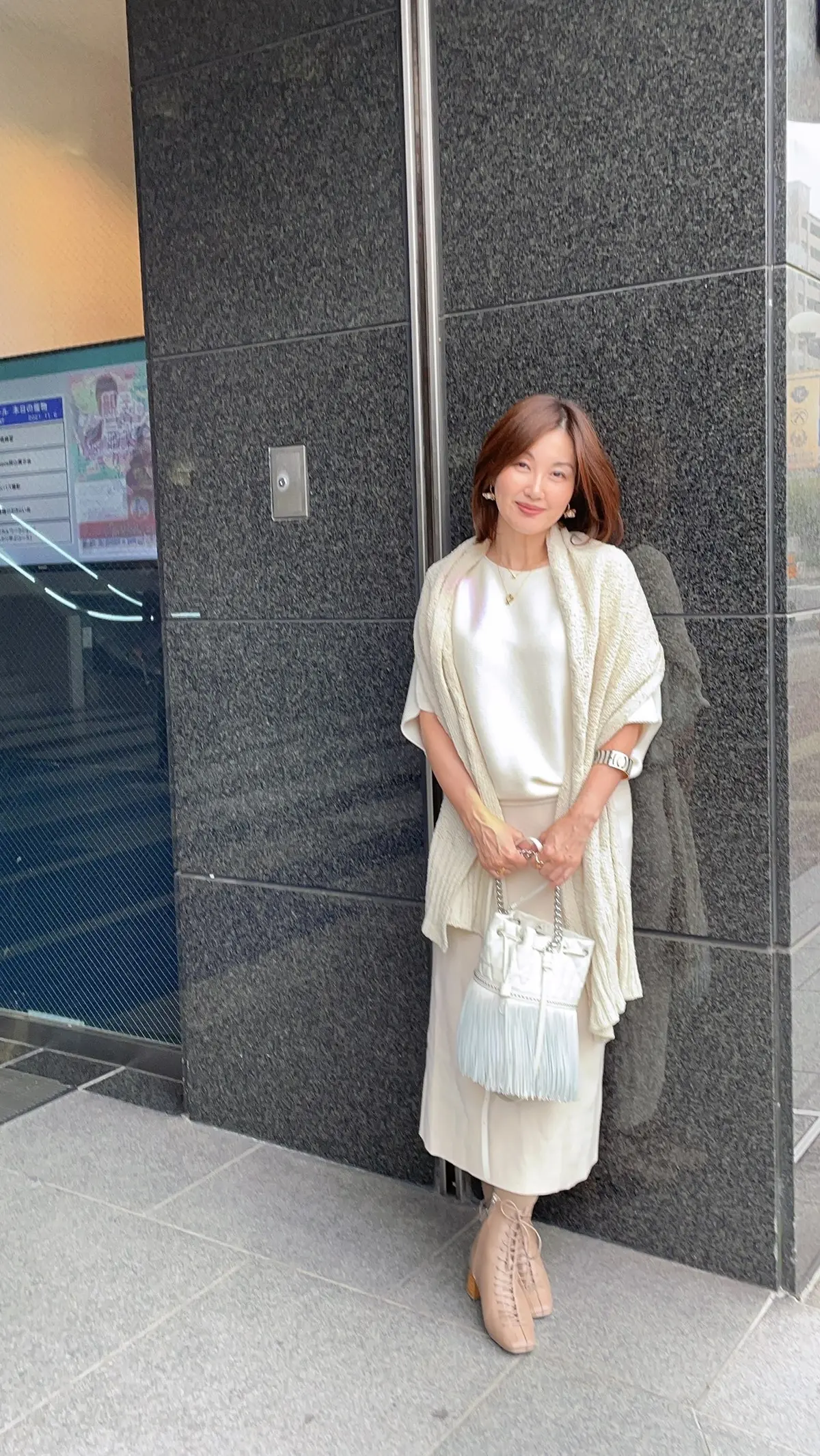 ホワイトニットコーデに挑戦！平井大さんのの画像_1