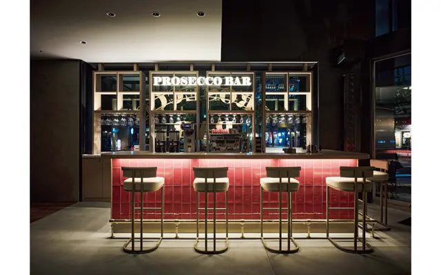 1階のプロセッコバーは待ち合わせにも便利