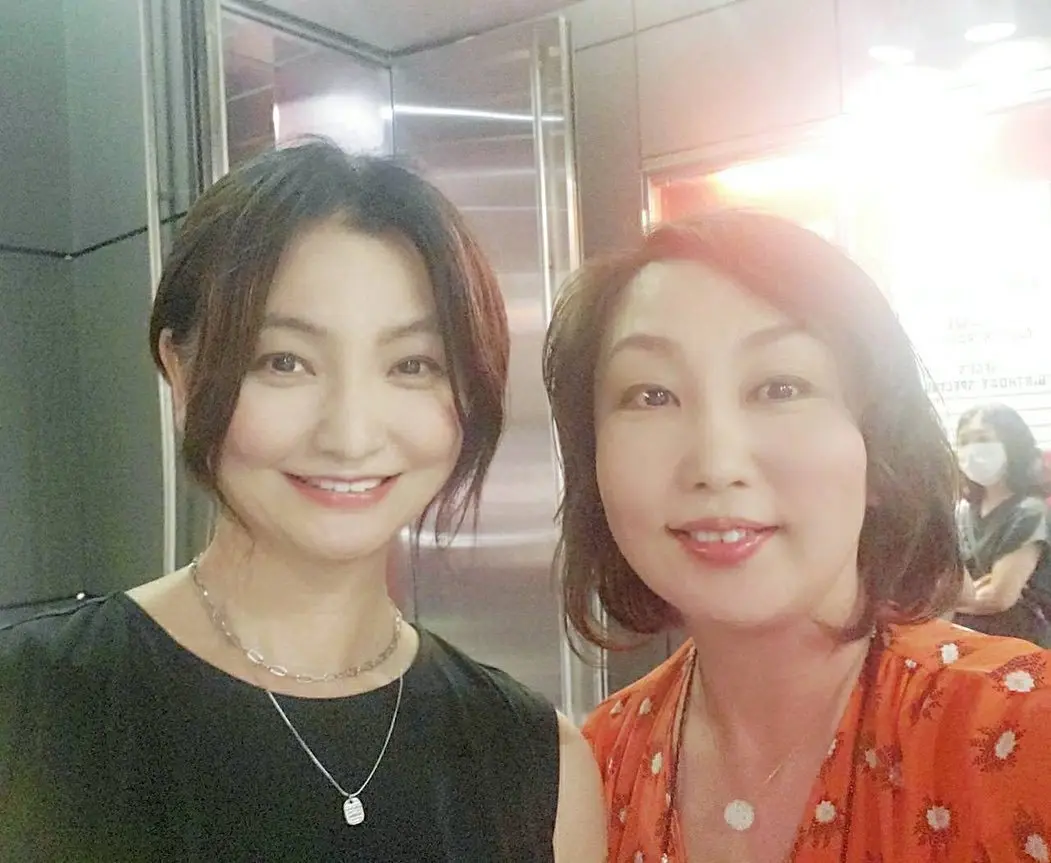 久しぶりの夜のお出かけはライブバーへ。の画像_1