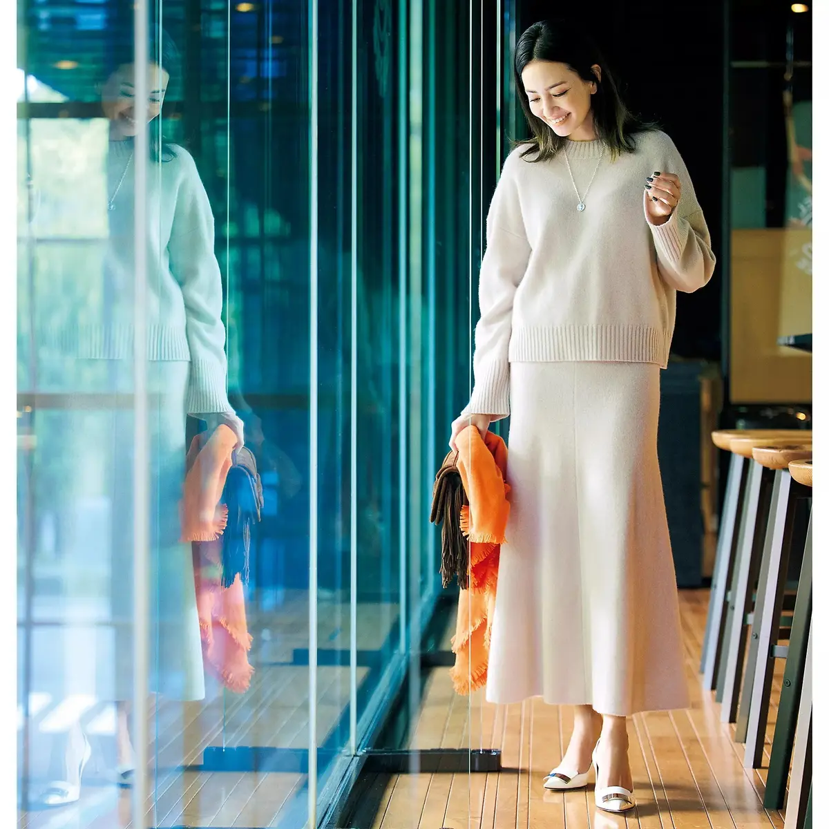 “上質素材”と“シルエットの美しさ”にこの画像_3