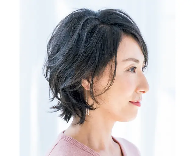自然な毛流れとボリューム感のショートヘアのサイド
