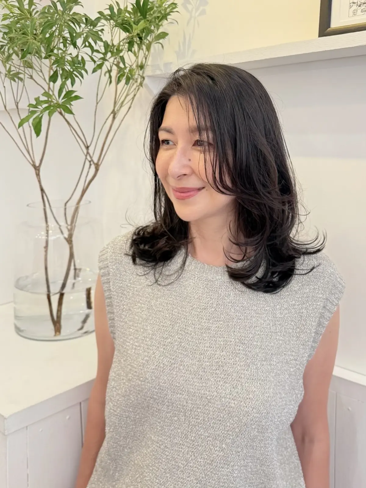 代官山ヘアサロン　代官山美容院　パール　50代ヘア　50代ミディアムヘア　50代抜け感ヘアスタイル　エクラ華組