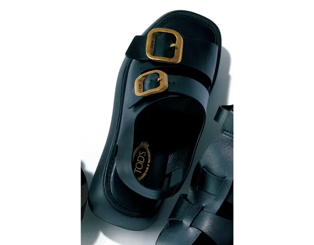 靴￥108,900／トッズ・ジャパン（トッズ）