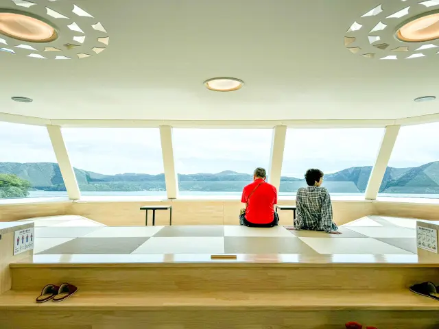 UNIQLOシアーシャツで過ごす癒しの箱の画像_17