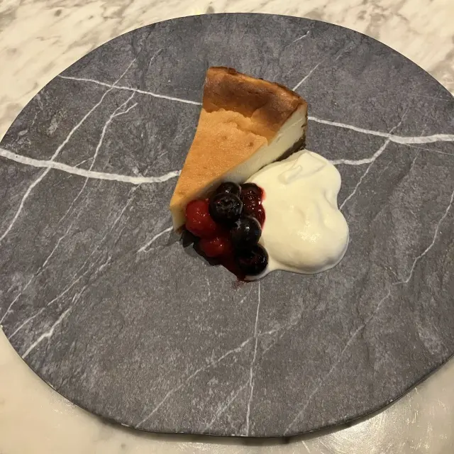 表参道の裏路地に佇む邸宅レストランの画像_6