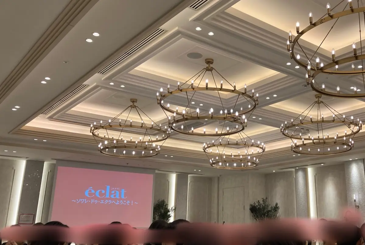 ReFa リファ　ドライヤー　ReFa BEAUTECH RESETTER  リファビューテックリセッター　eclat  jマダム jマダムのおしゃれ　ショート　ショートヘア　ボブヘア　レイヤーヘア ミディアムショート　ソワレドゥエクラ