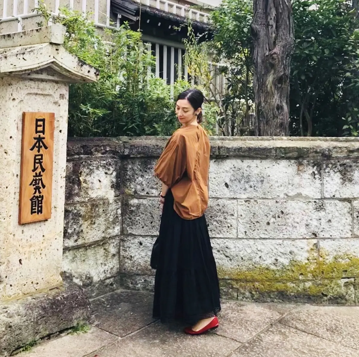 レーススカート＋ゆったりトップスで、日本の画像_3