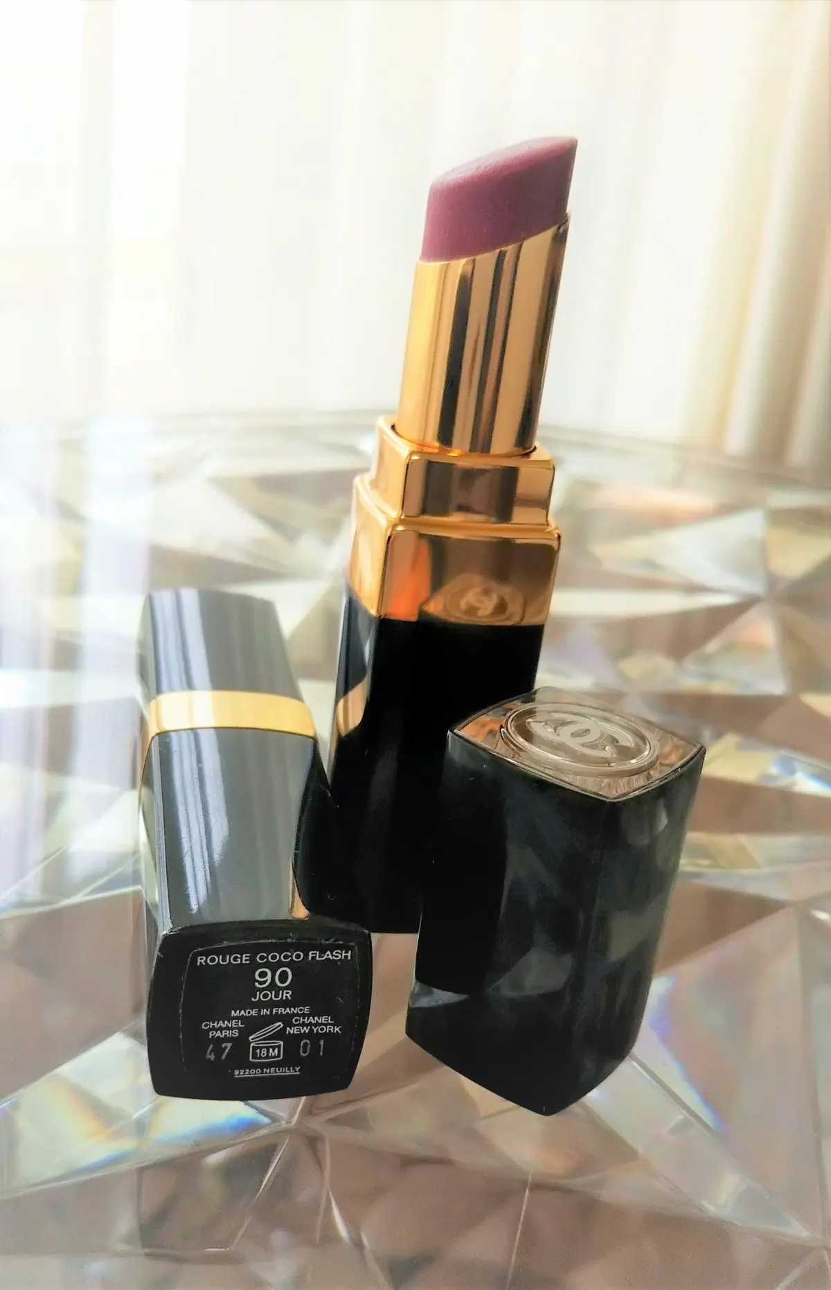 シャネル ルージュ ココ フラッシュ 112 オー ドゥ ローズ(生産終了）と90　ジュール