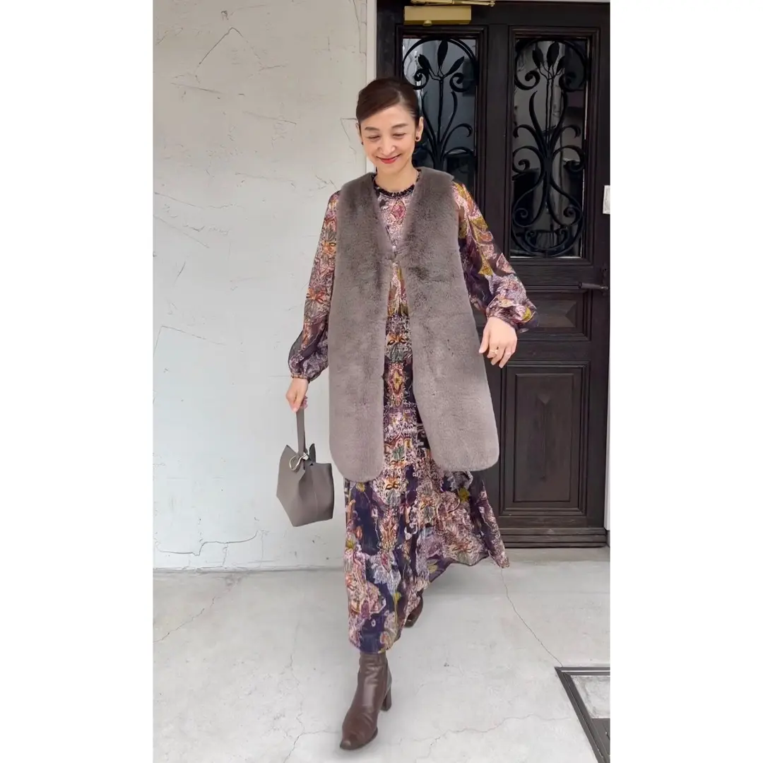 ZARA柄ワンピでホックニー展。の画像_16