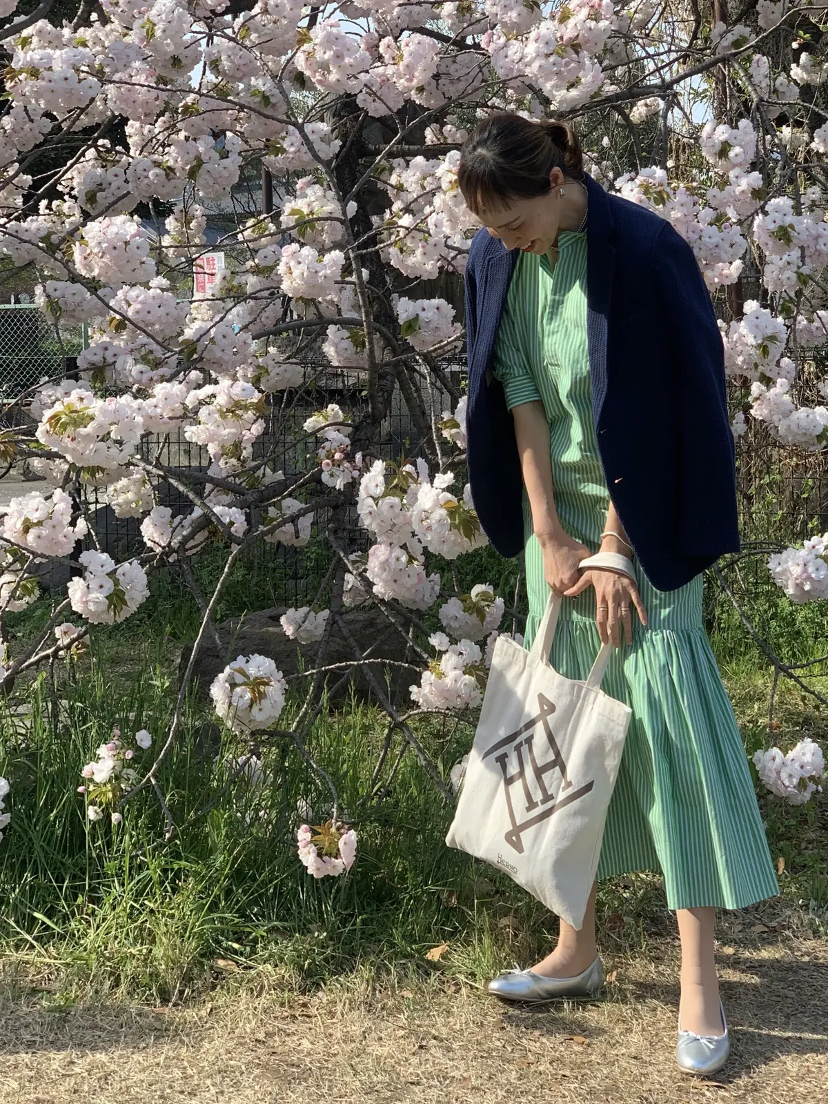 褒められ春ジャケットと爽やかストライプの画像_4