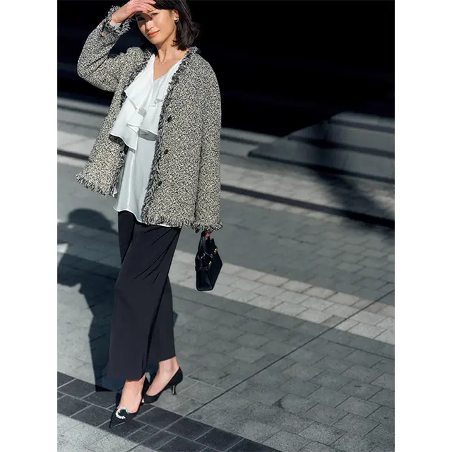 ラメ入りがリッチな正統派ツイードはＡラインで新しいシルエットバランスに