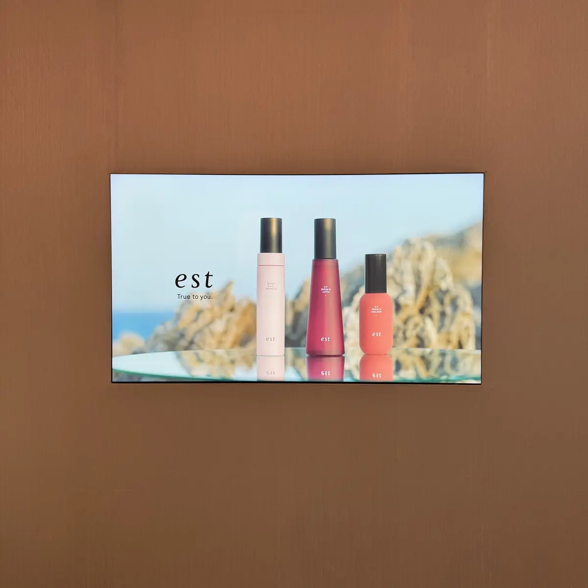 肌の筋トレ？新感覚スキンケアジム「estの画像_1