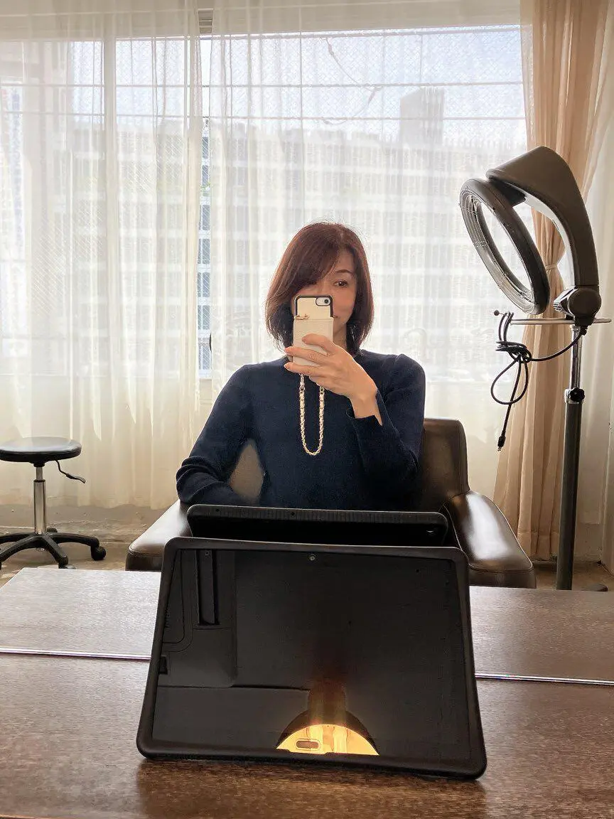 ミディアムヘア。ひし形　レイヤーボブ　ミディアムボブ 丸みボブ　eclat  eclat6月号 美髪プロジェクト　「美髪パーフェクトBOOK」marr中目黒　アラフィフ髪型　長めショート